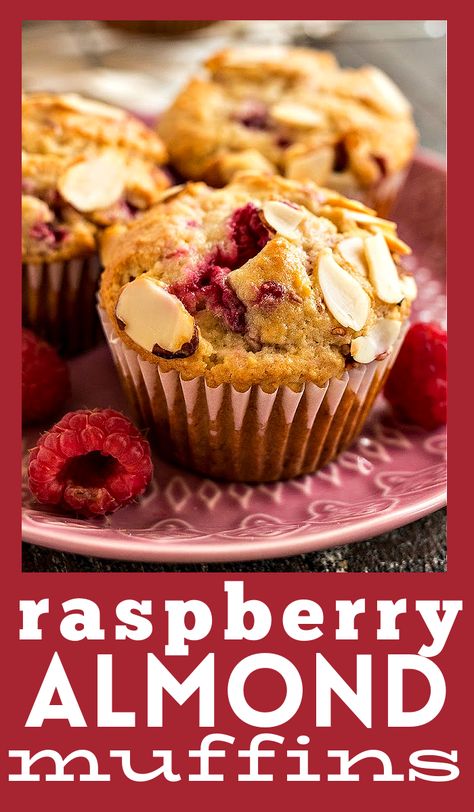 Crumb Cake Muffins, Homemade Vanilla Cake, Almond Muffins, Moist Muffins, Raspberry Muffins, Raspberry Almond, Raspberry Recipes, Filled Muffins, Homemade Muffins