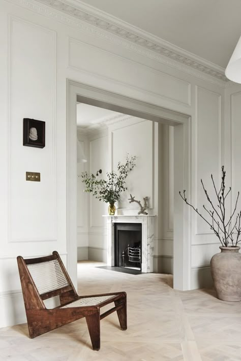 A Stylish Regency Townhouse in London 12 Pierre Jeanneret Furniture, Light Blue Sofa, Townhouse Interior, Stylish Dining Room, London Townhouse, Bedroom With Ensuite, Contemporary Interior Design, Front Room, Contemporary Interior