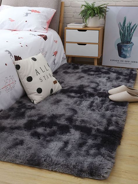 Fuzzy Rug, Fur Carpet, Uni Room, Bed Spread, Cute Bedroom Decor, Living Room Decor Cozy, Teen Bedroom Decor, Bedroom Carpet, Rug Material