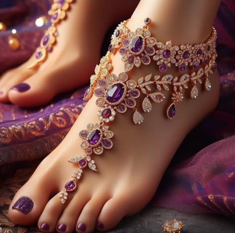 Feet Jewellery, Bridal Foot Jewelry, Silver Anklets Designs, Silver Payal, Bridal Anklet, Bridal Jewelry Sets Brides, Wedding Jewelry Sets Bridal Jewellery, Indian Wedding Jewelry Sets, Anklet Designs