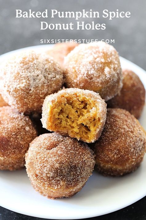 Pumpkin Donut Muffins, Pumpkin Spice Donut Holes, Pumpkin Donut Holes, Donut Hole Recipe, Pumpkin Donut, Donut Muffins, Pumpkin Spice Donut, Pumpkin Recipes Easy, Six Sisters