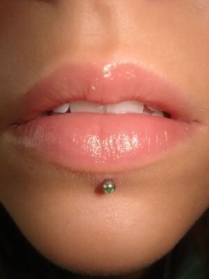 one day Bottom Lip Piercing, Lower Lip Piercing, Piercing Chart, Labret Jewelry, Lower Lip, Bottom Lip, Labret Piercing, Facial Piercings, Dermal Piercing