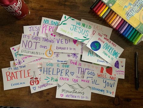 i was inspired by people on tiktok to make index cards with bible verses on them to hide in public for others to find :) Fun Things To Do With Index Cards, Bible Notecard Ideas, Bible Battle Cards, Christian Battle Cards, Bible Cards Ideas, Gospel Sharing Cards, Bible Verse Flashcards, Bible Study Index Cards, Battle Cards Christian