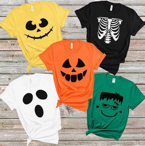 Medical Office Halloween Costume Group, Dental Office Halloween Costumes, Couples Costumes Funny, Group Halloween Shirts, Halloween Tshirt Ideas, Halloween Shirts For Toddlers, Diy Halloween Shirts, Office Halloween Costumes, Cricut Gifts