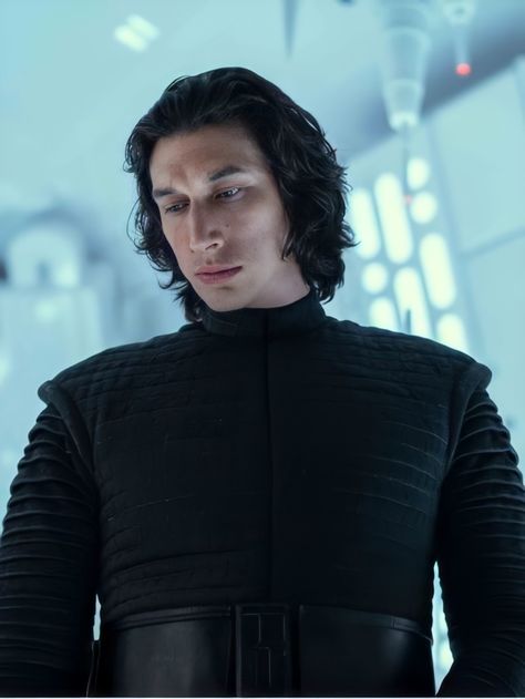 Kylo Ren Wallpaper, Kylo Ren Star Wars, Byronic Hero, Ren Star Wars, Sean Leonard, Kylo Ren Adam Driver, The Rise Of Skywalker, Star Wars Kylo Ren, Rise Of Skywalker