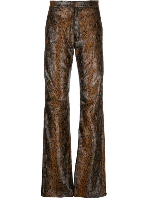 snakeskin-print trousers Snake Print Outfit, Uzun Boy, Earth Style, Snake Print Pants, Outfit Pieces, Rocker Style, Ladies Clothes, Ami Paris, Printed Trousers