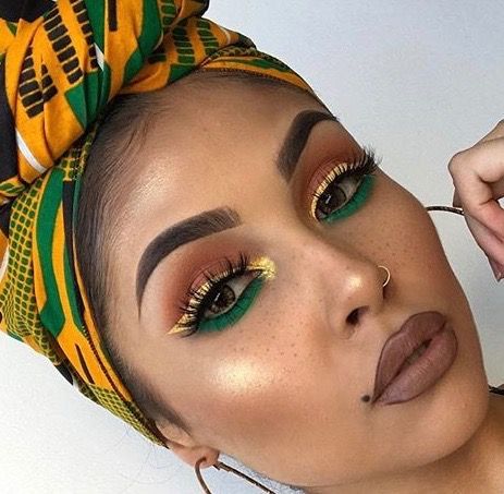 Carribean Makeup Look, African Style Makeup, African Inspired Makeup, Eyemakeup Creative Tutorial, Juneteenth Makeup Looks, Juneteenth Makeup, Cuban Makeup, Modern Eyeliner, Pastel Eyeshadow Looks