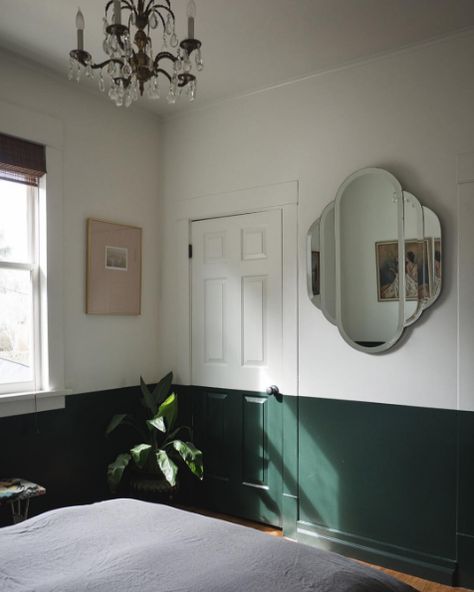 Source: Homestead Seattle on Instagram Half Painted Walls, Country Interiors, Half Walls, French Interiors, Dark Colours, Painted Wall, Spare Bedroom, Spare Room, Cheap Decor