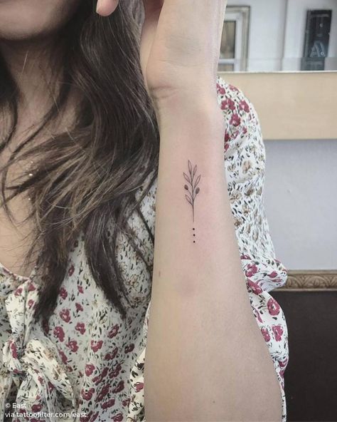 Single needle olive branch tattoo on the wrist. Olive Branch Ring Tattoo, Olive Branch Tattoo Back Of Arm, Olive Tattoo Branch, Small Olive Branch Tattoo, Blatt Tattoos, Olive Tattoo, Olive Branch Tattoo, Simple Wrist Tattoos, Tiny Wrist Tattoos