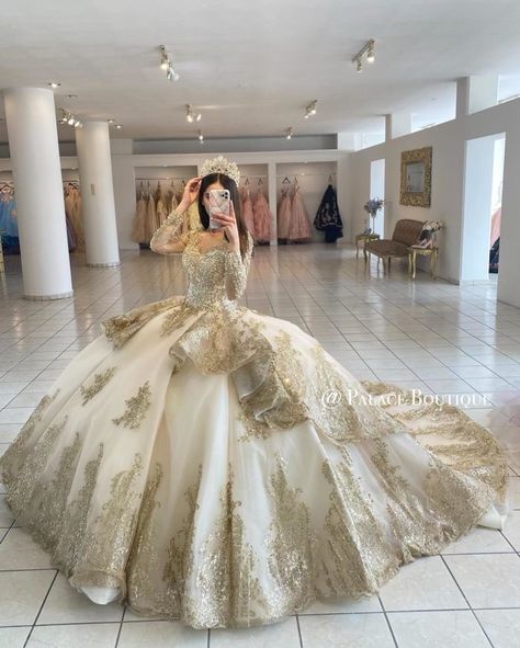 Quinceanera Dresses White And Gold Ball Gowns, Quince Dresses Sleeves, Gold And Champagne Quinceanera Dresses, Gold Quncie Dresses, Beige And Gold Quinceanera Dress, Ivory And Gold Quinceanera Dress, White With Gold Quinceanera Dresses, Quince Dresses Long Sleeve, Quinceanera Dresses Beige