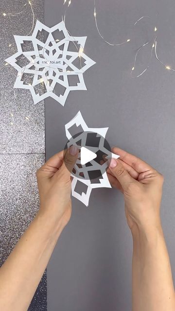 Moi.Toi.art on Instagram: "DIY Christmas decorations ❄️#moitoiart #papercrafts #papercut #paperart #papersnowflakes #snowflakes #origamiart #paperdecor #christmastree #christmasdecor #christmasdecorations #christmasmagic" Origami Stella, Christmas Origami, Diy Christmas Decorations, Gift Envelope, Paper Snowflakes, Origami Art, Christmas Snowflakes, Paper Decorations, Christmas Magic