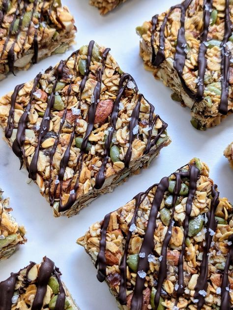 Perfect No-Bake Granola Bars - In The Wild Heart Kitchen Healthy No Bake Bars, Homemade Bars For Kids, Granola Bars Homemade Healthy, Granola Bars Homemade, Granola Squares, Healthy Granola Bar Recipe, Trail Mix Granola Bars, Healthy Homemade Granola Bars, Peanut Butter Granola Bars