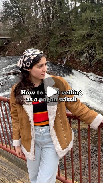 Angelica Cresci❣️ on Instagram: "How to start veiling (a guide) ⬇️⬇️ save & share this!! 🖤Ask yourself why you are veiling? Is it for spiritual protection? To improve psychic abilities? As a filter to the energies you absorb from others? Or something else. 💭Consider what being a veiled witch looks like for you. Does this look like wearing a veil all the time? Wearing headbands? Covering the full head? Wearing it only during certain spiritual practices? Only when you leave the house? ❣️Gather veils of all kinds, colors, materials & sizes. I always recommend having at least 1-2 neutral colored scarves for the days when you don’t want it to take away from your outfit. Also consider your hat & headband rotation, or if you choose to see these as veils. (I personally do) 🔮Chat with your Pagan Hair Veiling, Pagan Veiling Head Coverings, Witch Veiling, Pagan Veiling Witches, Pagan Veil, Veiling In Witchcraft, Pagan Veiling Styles, Pagan Veiling, Wearing Headbands