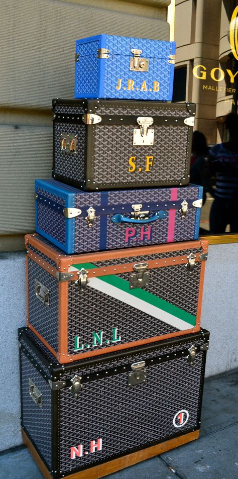 Goyard trunks at San Francisco Goyard flagship boutique Goyard Luggage, Lv Trunk, Sheikha Mahra, Goyard Trunk, Skincare Accessories, Vintage Trunks, Aesthetic Lifestyle, Accessories Bag, Life Funny