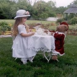 Tea Party Photography, Teddy Bear Tea Party, Bear Tea Party, Baby Easter Pictures, Valentines Tea Party, Magical Childhood, Bear Picnic, Autumn Tea, Picnic Birthday