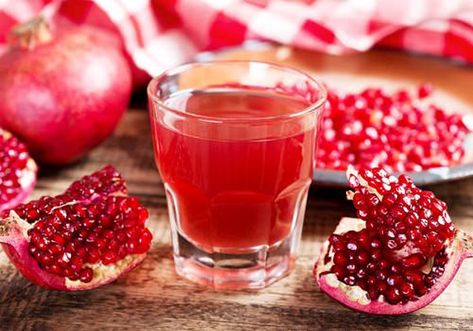 How to Clean Your Arteries With One Simple Fruit | Wake Up World Artery Cleanse, Mother Health, Reducing Blood Pressure, Cloud Server, Arteries And Veins, Pomegranate Fruit, Pomegranate Juice, Gazpacho, Red Fruit