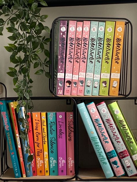 Heartstopper Book Collection, All Alice Oseman Books, Heartstopper Nick Room, All Heartstopper Books, Heartstopper Volume 5 Cover, Heartstopper Season 2 Paris, Heartstopper Books In Order, Books Like Heartstopper, Heartstopper Bedroom Decor