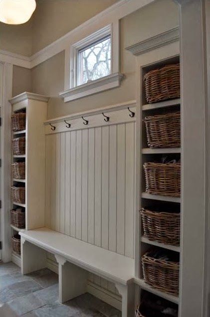 The Creek Line House: 10+ Inspiring and Inventive Mudroom Ideas Vstupná Hala, Laundry Room/mud Room, Koti Diy, Mudroom Ideas, Mud Rooms, Boot Room, Laundry Mud Room, Entryway Ideas, Style At Home