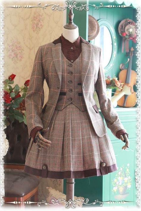 Infanta ~ Fog of Baker Street Skirt Set Baker Outfit, Street Skirt, Ghost Pokemon, Lolita Outfits, Old Fashion Dresses, The Fog, Baker Street, Clothes Crafts, Lolita Dress