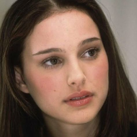 Deer Pretty, Ingenue Essence, Aquarius Rising, Desired Face, Make Up Inspo, Beauty Inspo, Natalie Portman, Face Card, Pretty Makeup