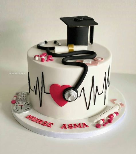 Birthday Cakes For Nurses, Cardiologist Cake Ideas, Nurses Graduation Cakes, Dr Cake Design, Cake Designs For Doctors, Cake For Nurse Graduation, Medical Graduation Cakes, Dr Graduation Cake, Graduation Nurse Cake