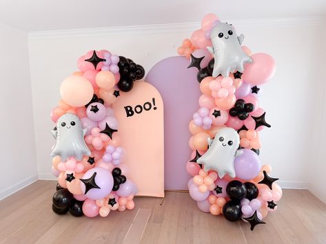 Halloween Themed Balloon Garland perfect for your Halloween Birthday or Bachelorette Party - This balloon garland kit contains the same color latex balloons as what is pictured - The quantity of each latex balloon color is dependent on the garland size selected from the drop down menu (pictured is a 20ft garland) - The white ghosts, "BOO!" sticker, and black stars are add-on items. Please select these items from the drop down menu. - Please note the backdrop and stand are not included and are no Balloon Daisy, Ghost Theme Party, Themed Balloon Garland, Two Spooky, Garland Balloon, Halloween First Birthday, Spooky One, Balloon Kits, One Balloon