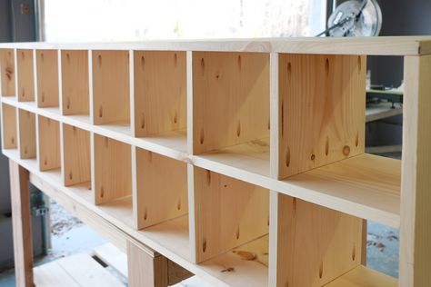 Diy Cube Shelf, Cube Shelves Diy, Diy Cube Organizer, Diy Cubicle, Diy Cubbies, Cubicle Storage, Diy Cube Storage, Narrow Bookshelf, Wooden Cubby