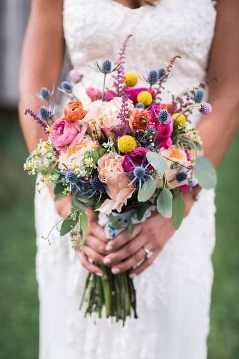 Colorful Spring Wedding, Spring Wedding Bouquets, Spring Wedding Bouquet, Winter Wedding Colors, Boda Mexicana, Spring Wedding Colors, Mountain Bride, Spring Wedding Flowers, Summer Wedding Colors