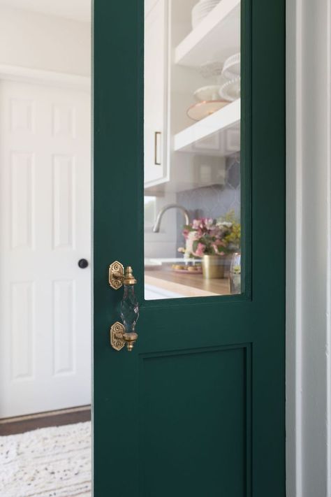 HGTV's Jasmine Roth Shares Night Watch Paint Tips - Decorating with Night Watch Paint Color Painted Pantry Doors, Do It Yourself Quotes, Painted Pantry, Jasmine Roth, Color Tips, Curved Furniture, Pantry Wall, Night Watch, Nights Watch