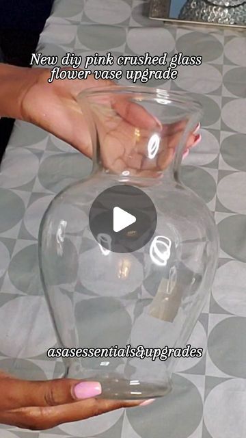 Filled Vases Decor Ideas, Glass Flower Vase Ideas Diy Centerpieces, Repurpose Glass Vases, Glass Vases Decor Ideas Diy Projects, What To Put In Vases Decor Ideas, How To Paint Glass Vases, Glass Vase Decorating Ideas, Tall Clear Vase Filler Ideas, Spray Paint Glass Vases