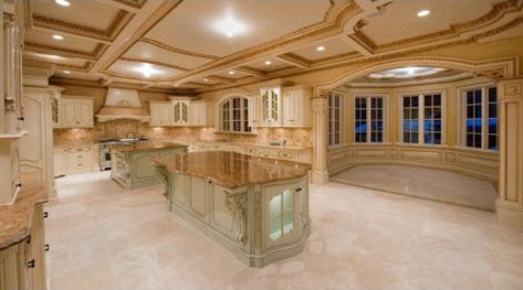 $13.9 Million Luxury Mansion in Saddle River New Jersey 5 Luxurious Kitchen Design, Luxury Kitchen Cabinets, Custom Kitchens Design, Traditional Kitchen Design, Kitchens Luxury, Best Kitchen Designs, Custom Kitchens, Mansions Luxury, Luxury Kitchen Design