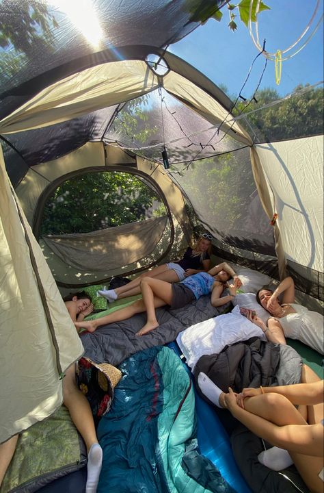 Camping Activities Aesthetic, Tent Camping With Friends, Summer Camping With Friends, Nature Trip With Friends, Group Camping Aesthetic, Friends Camping Trip, D Of E Expedition, How To Have More Fun, Rv Camping Aesthetic