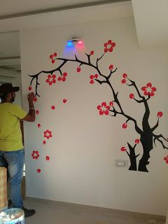 Painting Trees On Walls, Wall Painting Ideas Creative Flowers, Drawing Room Wall Painting, Photo Wall Decor Living Room, Entrance Wall Painting, Wall Drawing Bedroom, Wall Painting Ideas Creative, Family Photos Wall Decor, School Wall Painting