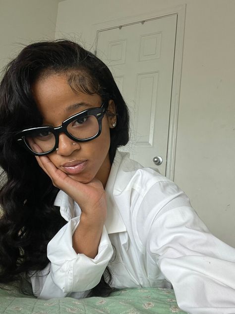 Glasses Ideas, Pressed Natural Hair, Silk Press Natural Hair, Brown Skin Makeup, Blowout Hair, Hot Hair Styles, Curly Girl Hairstyles, Box Braids Hairstyles, Curly Girl