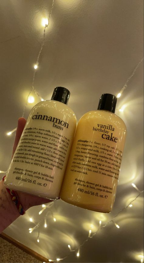 Cinnamon Skin Care, Treacle Moon Aesthetic, Philosophy Cinnamon Buns, How To Smell Like Cinnamon, Vanilla Birthday Cake Shampoo, Vanilla Scented Products, Cinnamon Shampoo, Cinnamon Bun Body Wash, Vanilla Cake Body Wash