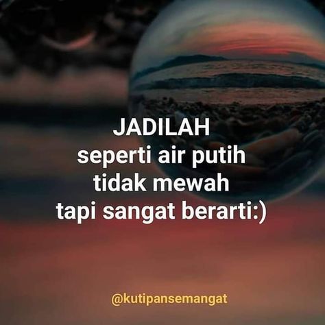 kata kata mutiara #katahati #ungkapan #curahanhati #tentangcewek Indonesian Quotes, Quotes Lucu, Cinta Quotes, Inpirational Quotes, Postive Life Quotes, Quotes Indonesia, Wonder Quotes, Friends Quotes Funny, Islamic Inspirational Quotes