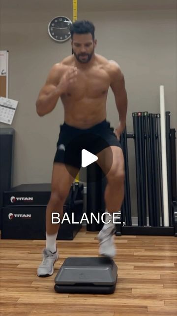 Polymetric Workout, Plyometric Exercises, Stepper Workout, Athlete Training, Speed Up Your Metabolism, Speed Drills, Plyometric Workout, Muscle Contraction, Gym Ideas