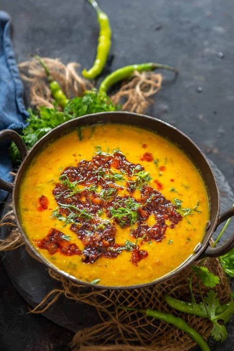 Shahi Dal is a rich and creamy Indian lentil dish made using a combination of lentils tempered with a sizzling temper. Serve it with naan or jeera rice for a special meal (vegetarian). Gujarati Dal, Gastronomic Food, Dahl Recipe, Dhal Recipe, Indian Lentils, Lentil Dishes, Jeera Rice, Green Mango, Dal Recipe