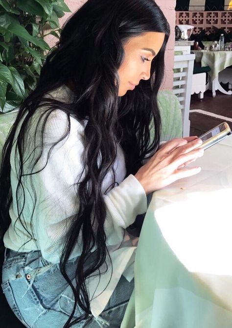 Hair Color For Morena, Long Black Hair, Brazilian Virgin Hair, Unique Hairstyles, Gorgeous Hair, Dark Hair, Pretty Hairstyles, Kim Kardashian, Hair Goals