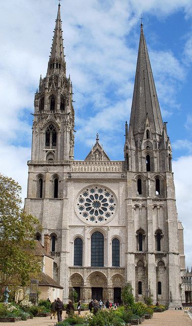 Chartres Cathedral | Cathedral of Notre Dame de Chartres, c.… | Flickr Producer Room, Villa Kerylos, Toledo Cathedral, French Cathedrals, Chartres Cathedral, Day Trip From Paris, Chateau Versailles, Medieval Europe, Gothic Cathedrals