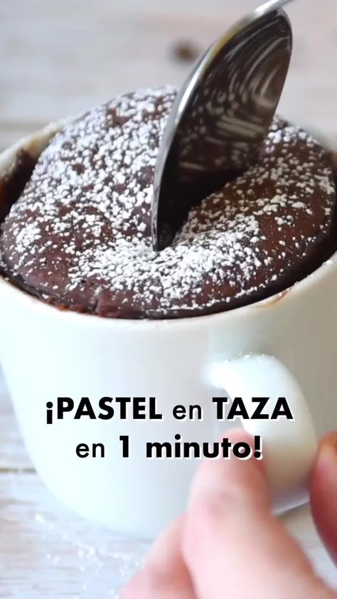 ¡PASTEL en TAZA de CHOCOLATE en 1 minuto! 🍫 Créditos: @recetasbyjess Os recomiendo mucho su perfil 👆 🔸 3 cucharadas de harina de trigo 🔸… | Instagram Mug Cake Nutella, Knot Rings, Princess Flower, Deli Food, Puff Pastry Recipes, Mug Cake, Easy Snacks, Diy Food, Dessert Recipes Easy