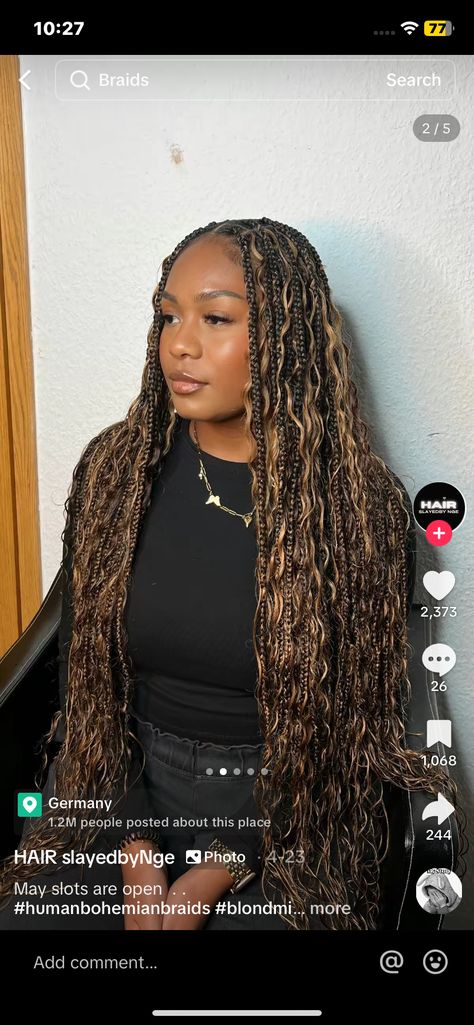 Braids For Black Hair Color, Boho Box Braids With Highlights, Color 1 Braids, Cute Simple Birthday Hairstyles, Braids Hairstyles Color Ideas, 4 30 27 Braids, Mixed Box Braids Colors, Color 4 And 30 Knotless Braids, Hip Length Braids