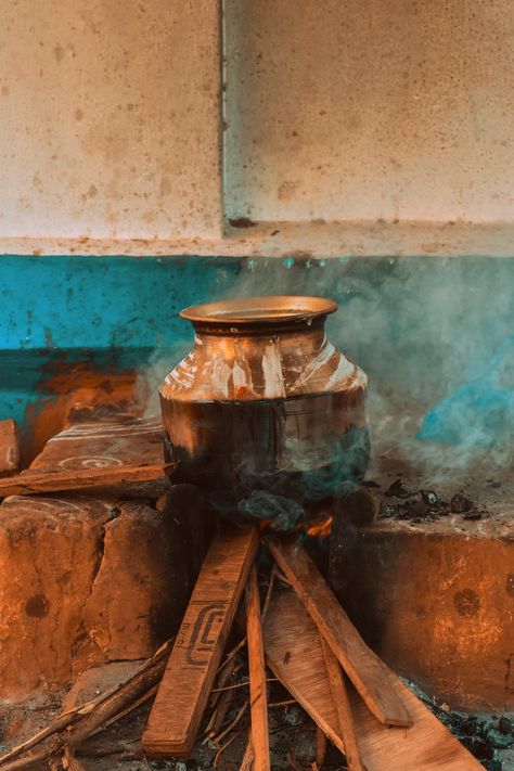 Making of the famous South Indian dish "Sakkarai Pongal" aka Sweet Pongal made with rice, jaggery and other condiments to celebrate the Pongal Festival aka "Uzhavar Thirunaal". Download this photo by Ganesh Partheeban on Unsplash Pongal Images Pictures, Happy Pongal In Tamil, Pongal Dish, Pongal In Tamil, Pongal Festival Images, Pongal Images, Pongal Pot, Pongal Wishes, College Magazine