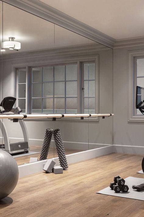 modern gray home gym Full Wall Mirror Gym, Exercise Room Mirrors, House Gym Room Small Spaces, Home Gym Wall Mirrors, Basement Exercise Room Ideas, Exercise Room Design, Chic Home Gym, Basement Must Haves, House Gym Ideas Small Spaces