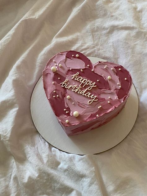 15th Birthday Cake Ideas, Taylor Cake, Birthday Cake Wishes, 14th Birthday Cakes, 15th Birthday Cakes, Small Birthday Cakes, Decorate A Cake, Vintage Birthday Cakes, Expressions Of Love