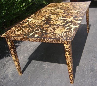 Burned Furniture: Table. Click through for more examples. Beautiful and intricate designs. Beginner Wood Burning, Boho Eclectic Decor, Custom Dining Tables, Woodburning Projects, Wood Burning Crafts, Wood Burning Art, Wooden Table, Intricate Designs, Eclectic Decor