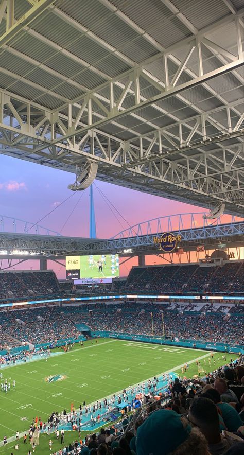 Miami Dolphins Wallpaper Aesthetic, Soccer Stadium Aesthetic, Miami Dolphins Aesthetic, Miami Cheerleaders, Florida Dolphins, Miami Dolphins Stadium, Nfl Football Stadium, Stadium Wallpaper, Nfl Dolphins