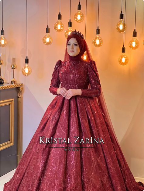 Maroon Wedding Dress, Red Bridal Gown, Hijabi Bride, Burgundy Wedding Dress, Muslim Wedding Gown, Red Wedding Gowns, Wedding Dresses Pakistani, Bride Suit, Muslim Bridal