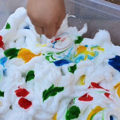 Shaving Cream Sensory Bin Magic for Kids - Taming Little Monsters Outdoor Chalkboard, Sensory Play Ideas, Magic For Kids, Sensory Activities Toddlers, Sensory Art, Polar Animals, Turtle Painting, Messy Play, Easy Activities