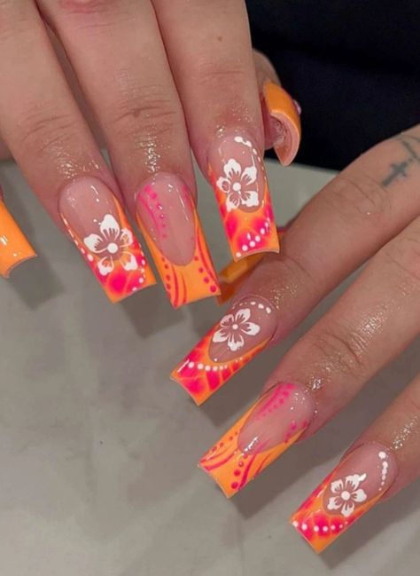 Havana Nights Nails, Nail Designs For Italy, Tropical Acrylic Nails Summer, Music Festival Nail Ideas, 2024 Beach Nails, Tropical Beach Nails, Jamaica Nail Ideas, Costa Rica Nails Designs, Nails For Holiday Summer